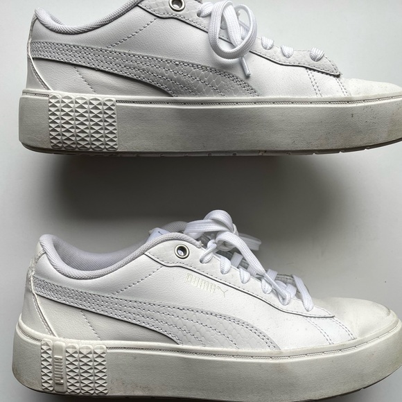 Puma Shoes - Puma Soft Foam women’s sneakers